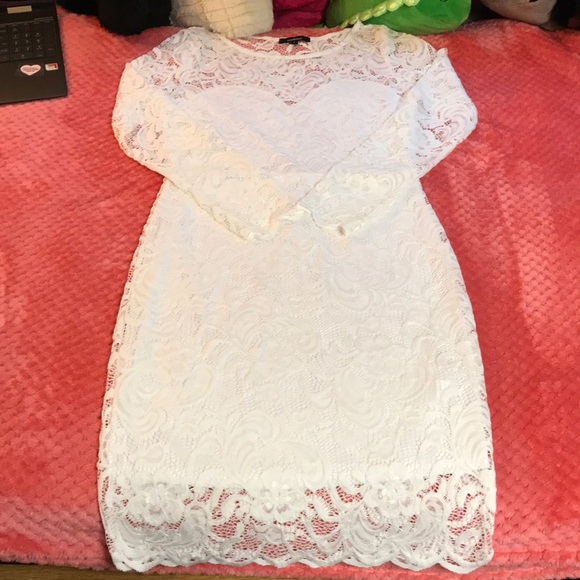 Dresses & Skirts - BOGO✨ Lace dress